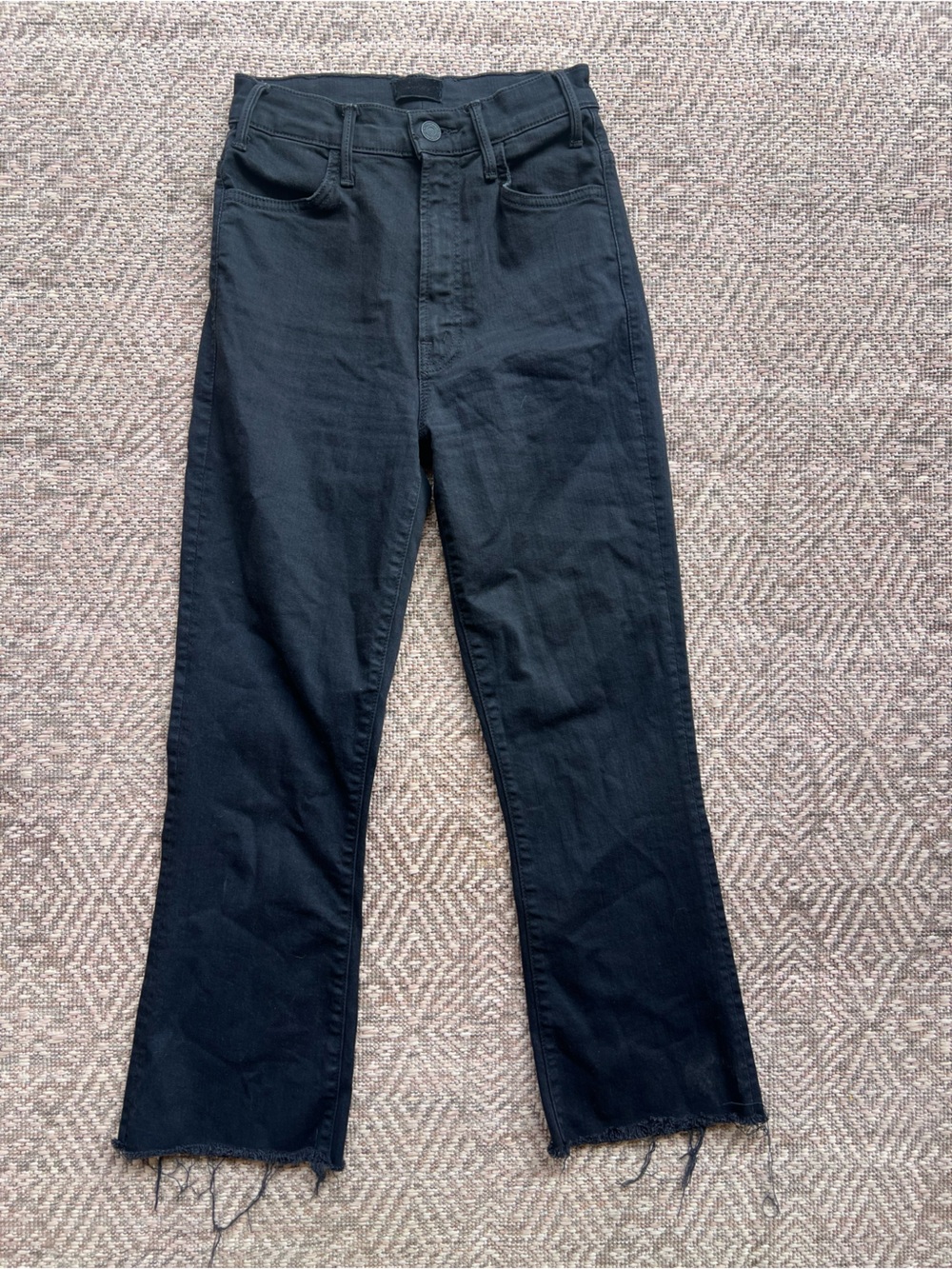 MOTHER The Hustler Ankle Fray Jeans 25 Not Guilty Black High Rise Flare